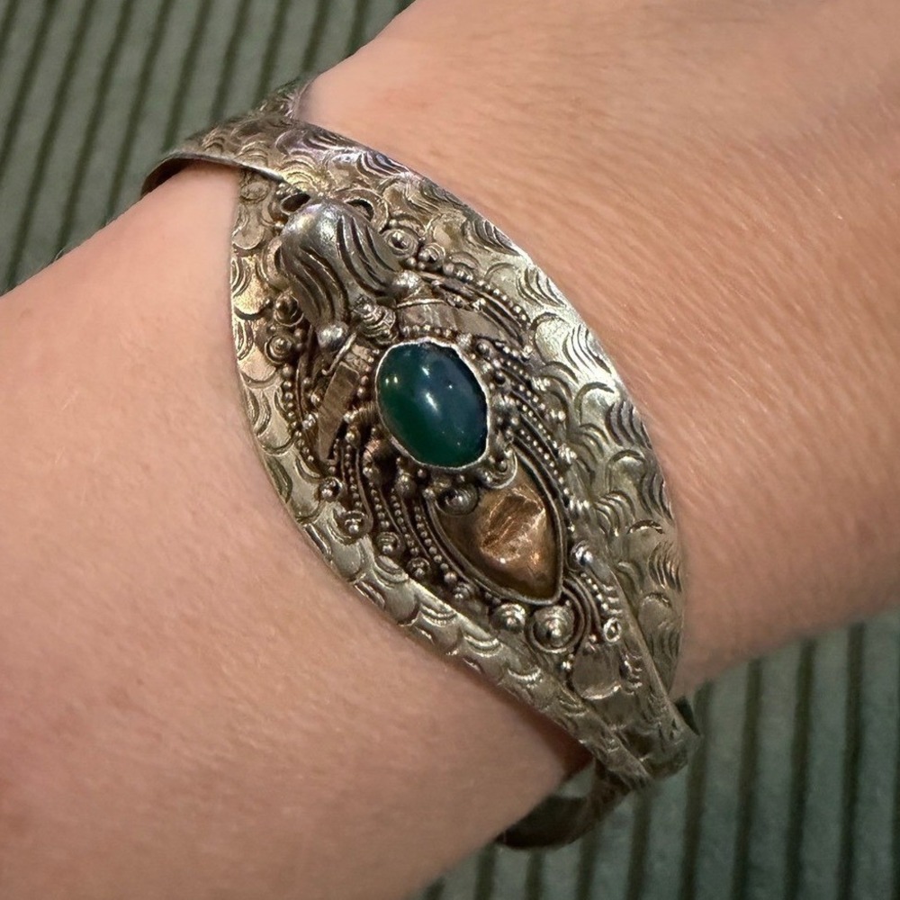 Vintage Sterling Silver Southwestern Cuff Bracelet Green Stone Ornate Pattern